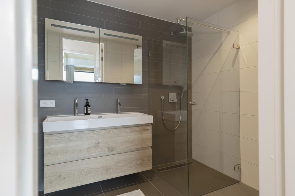 Photo 26 of Korte Ouderkerkerdijk 1-R2