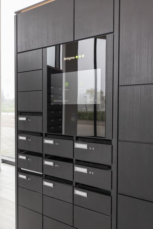 Photo 35 of Korte Ouderkerkerdijk 1-R2