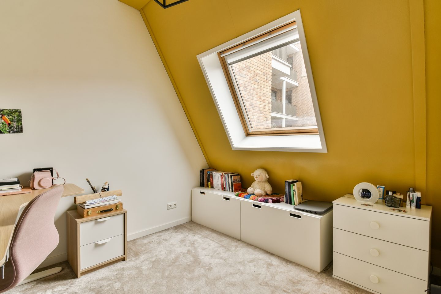 Photo 19 of Meimorgenstraat 1