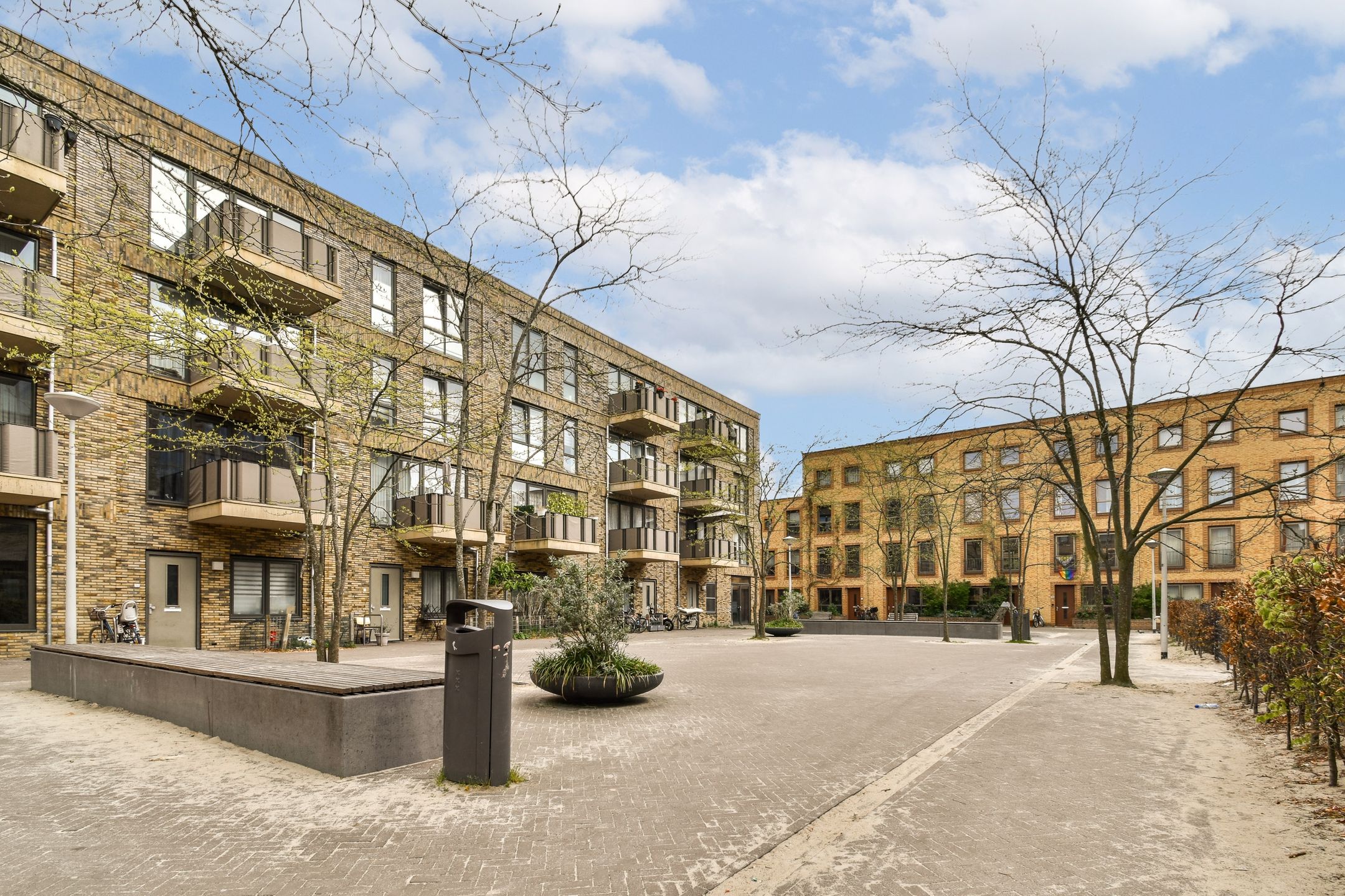 Photo 21 of Meimorgenstraat 1