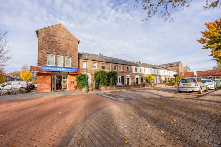 Photo 39 of Bikkelkampplein 7