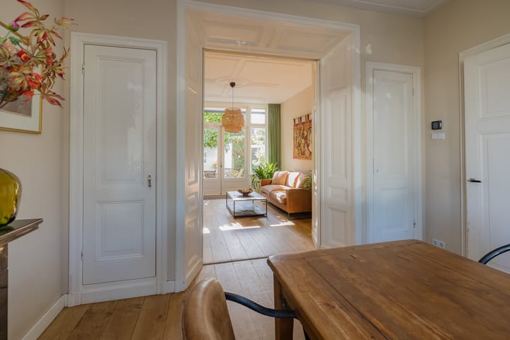 Foto 15 van Julianakade 86