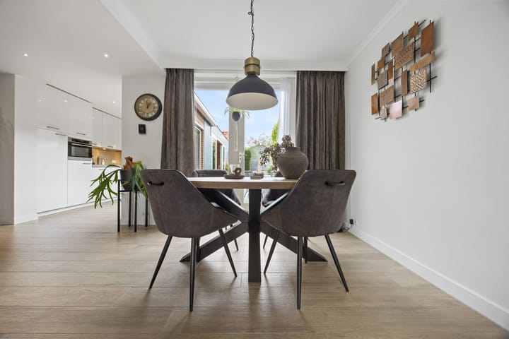 Foto 14 van Churchillstraat 2