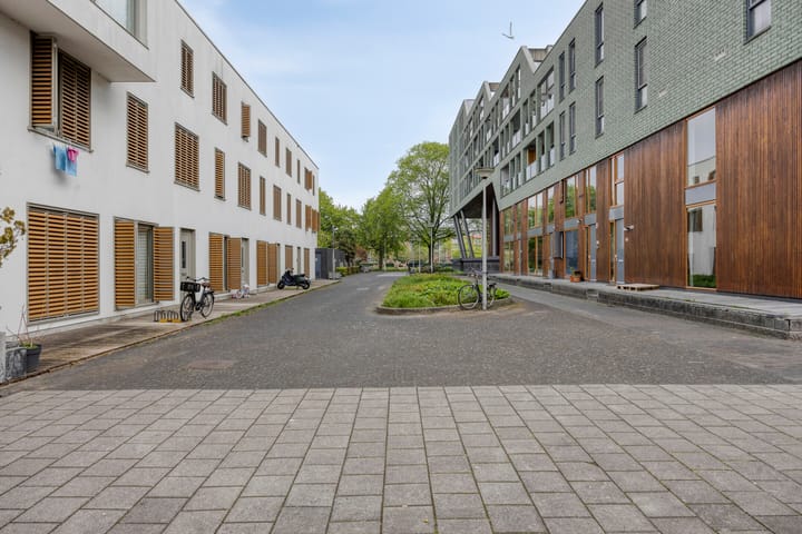 Photo 9 of Wolbrantskerkweg 141