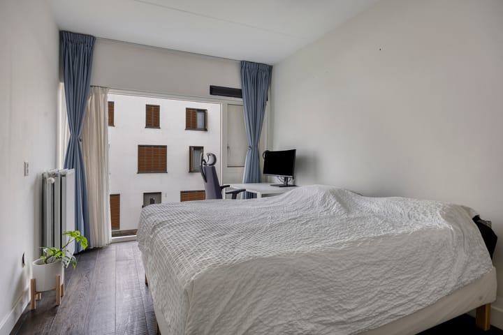 Photo 20 of Wolbrantskerkweg 141