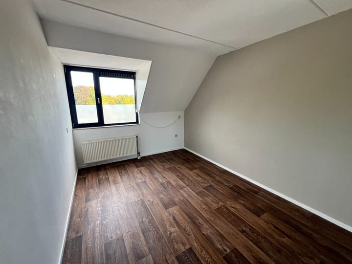 Photo 11 of Tuinstraat 5