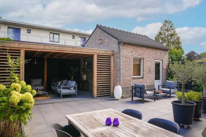 Photo 29 of Graaf Reinaldstraat 6