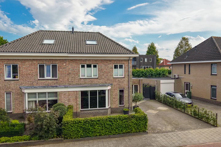 Photo 38 of Graaf Reinaldstraat 6