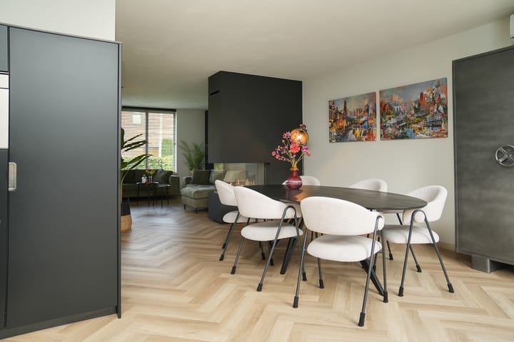 Photo 8 of Graaf Reinaldstraat 6