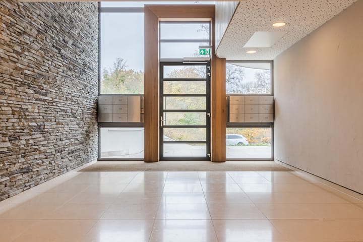 Photo 6 of Koninginneweg 31-A