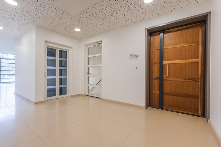 Photo 7 of Koninginneweg 31-A