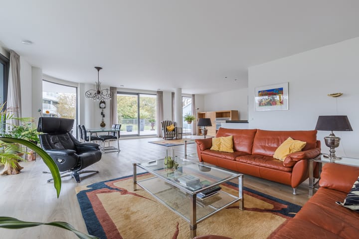 Photo 11 of Koninginneweg 31-A