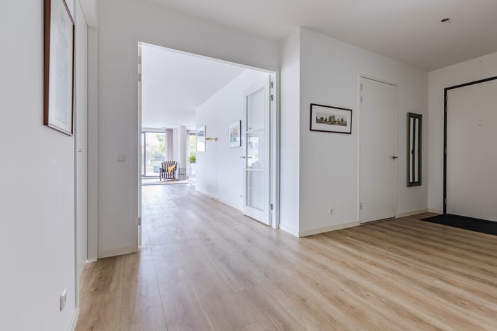 Photo 9 of Koninginneweg 31-A