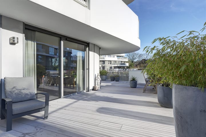 Photo 36 of Koninginneweg 31-A