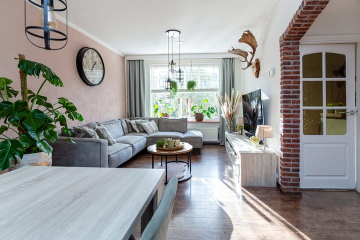 Foto 2 van Julianastraat 30