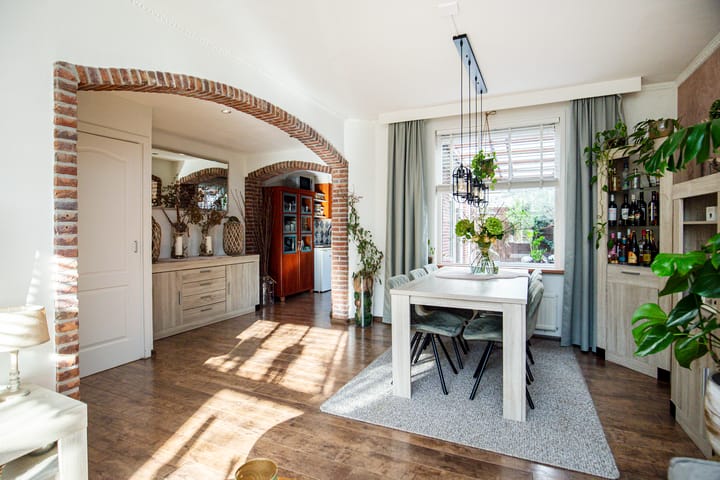 Foto 8 van Julianastraat 30