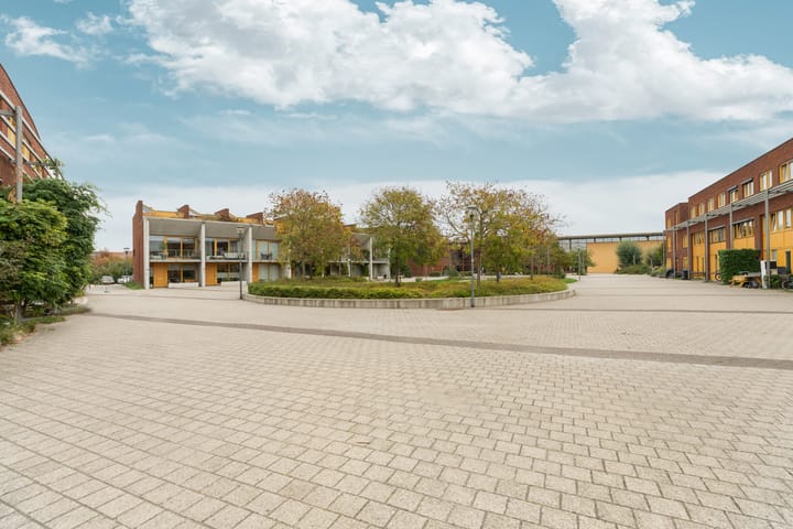 Foto 50 van John Lennonstraat 20