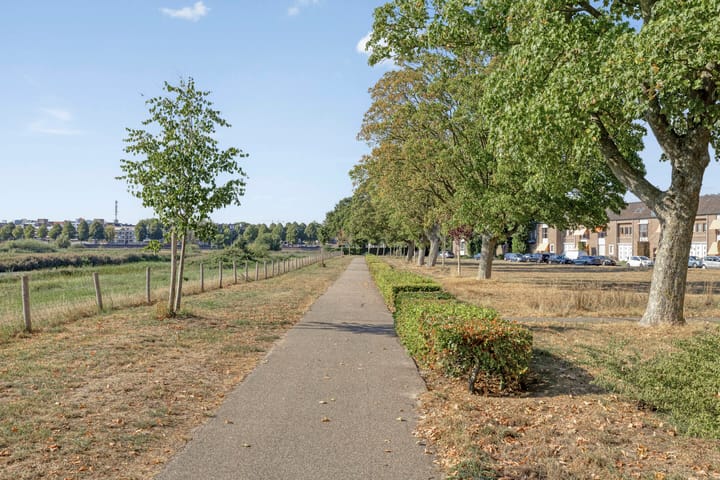 Photo 35 of Pettelaarseweg 71