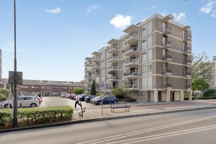 Photo 38 of Pettelaarseweg 71