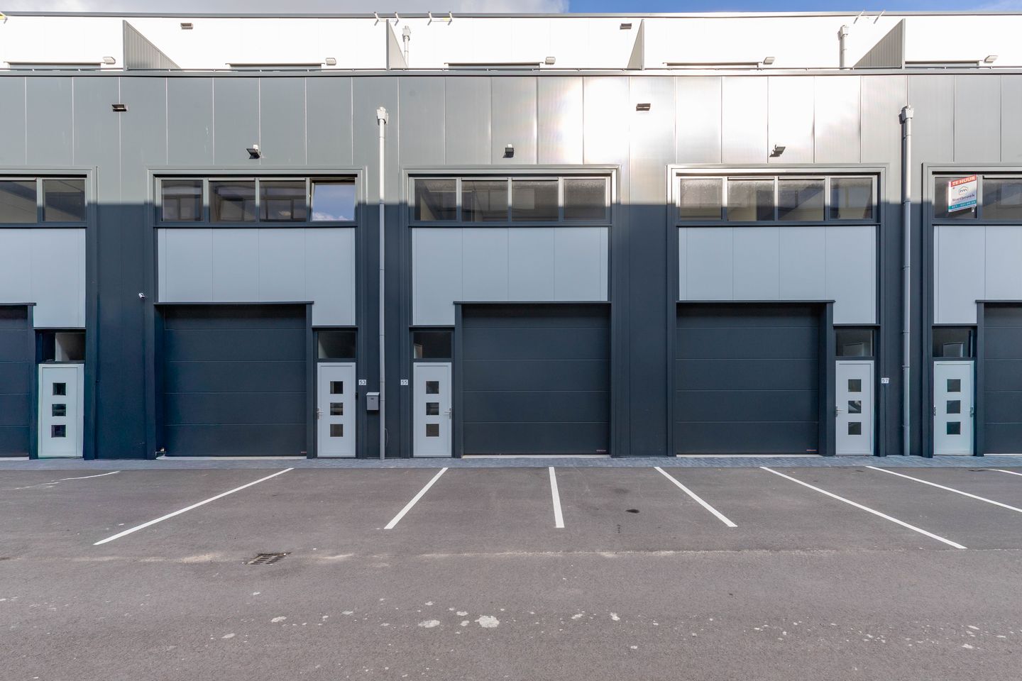 Bekijk foto 1 van Kabelweg 55