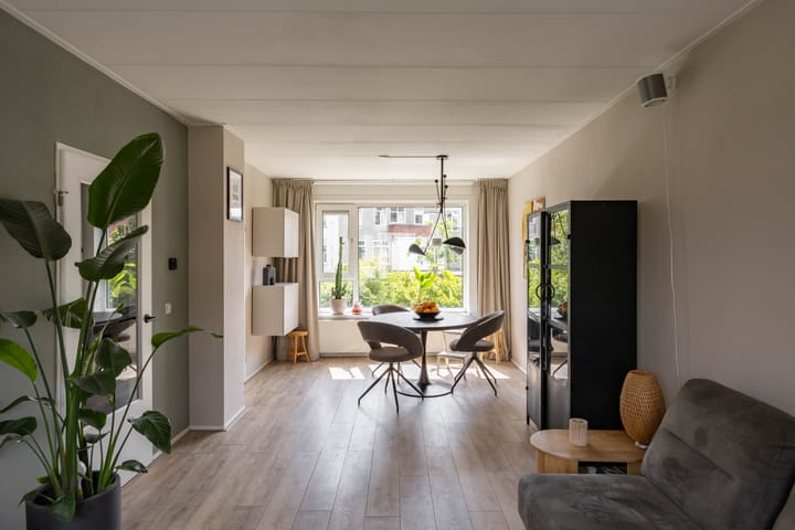 Photo 12 of Graaf Adolfstraat 76-B