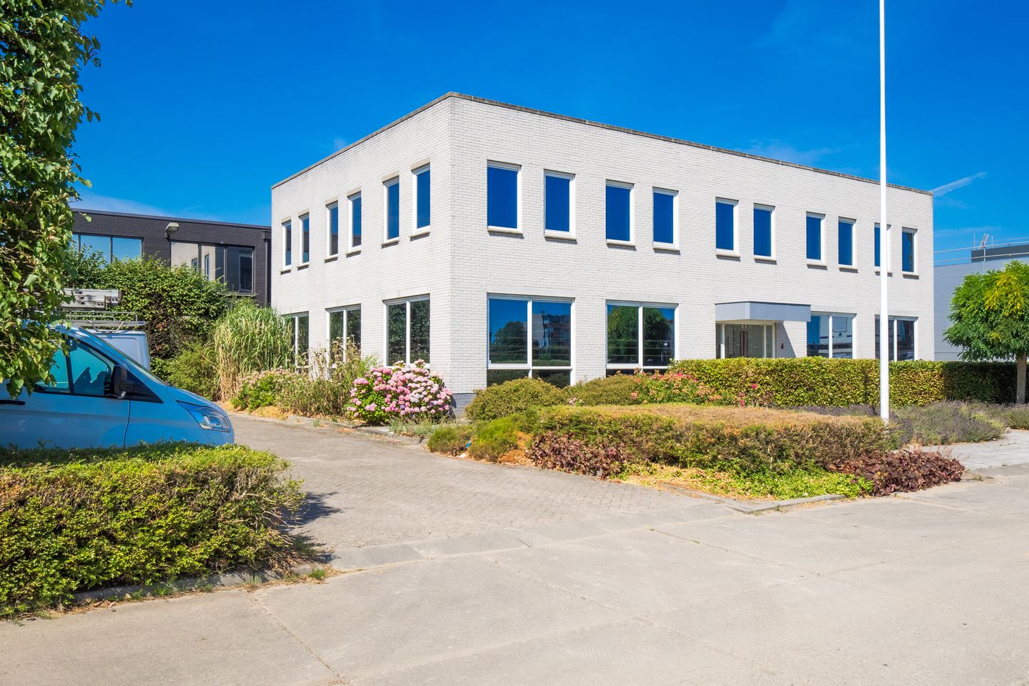 View photo 1 of Merwedeweg 6