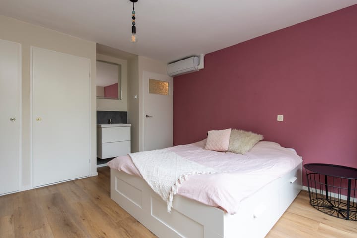 Foto 32 van Schout Crillaertstraat 9