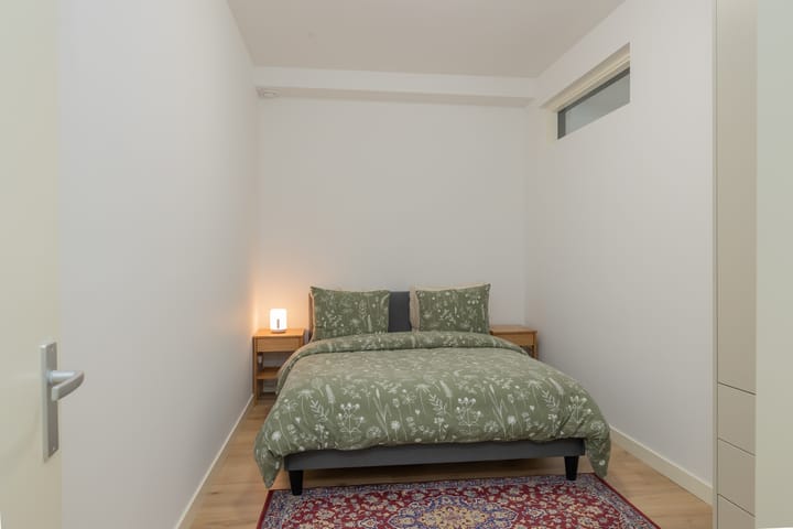 Foto 16 van Madoerastraat 11