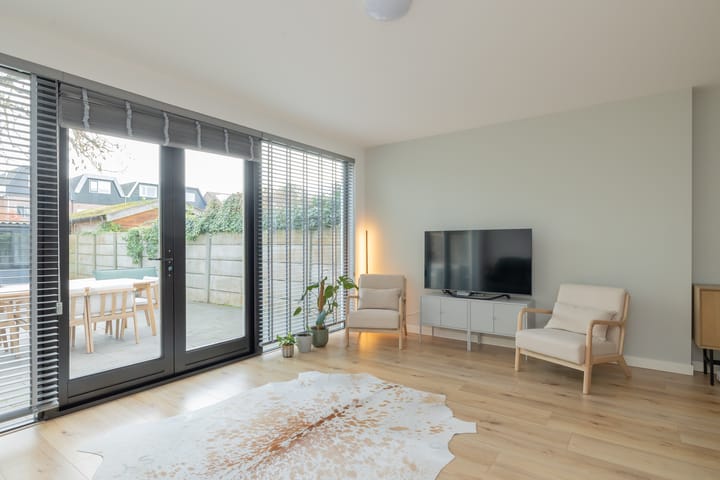 Foto 23 van Madoerastraat 11