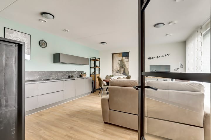 Photo 10 of St. Theresiastraat 63