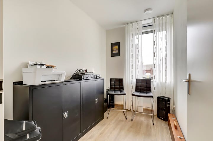 Photo 20 of St. Theresiastraat 63