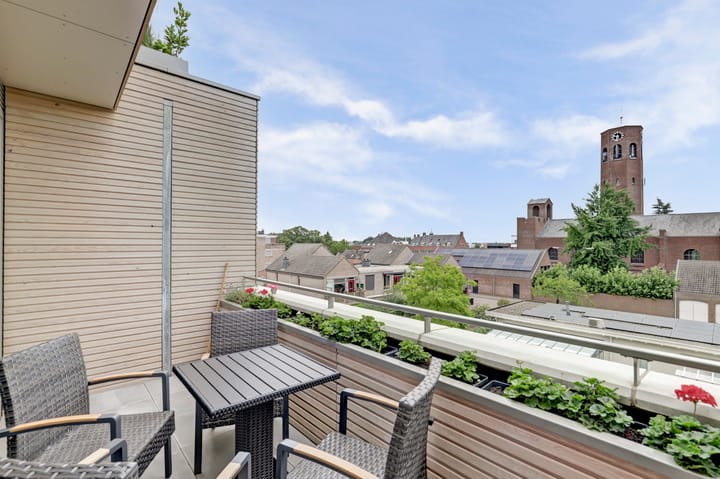 Photo 22 of St. Theresiastraat 63