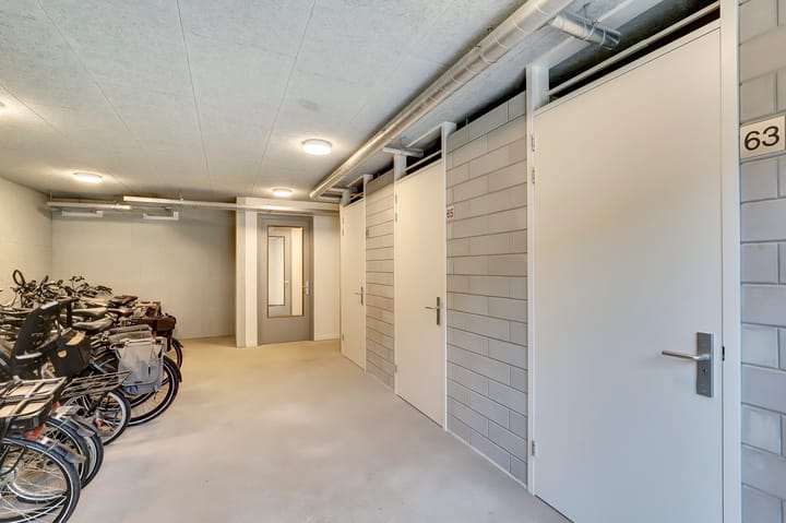 Photo 23 of St. Theresiastraat 63