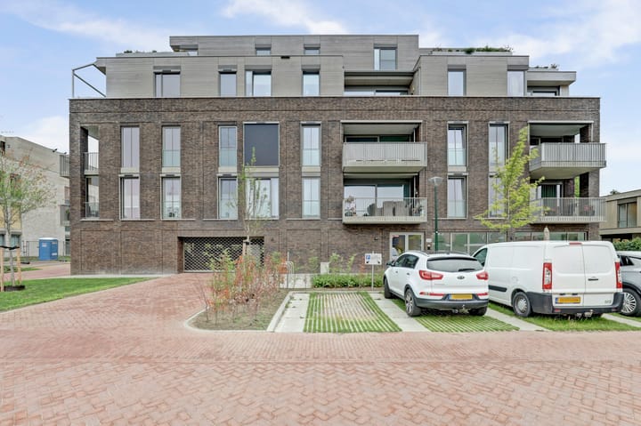 Photo 26 of St. Theresiastraat 63