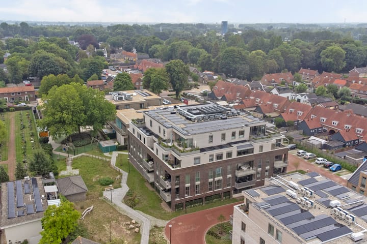 Photo 29 of St. Theresiastraat 63