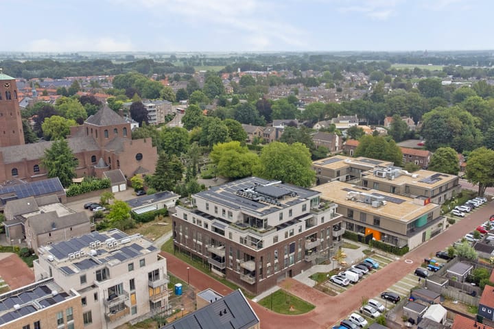 Photo 30 of St. Theresiastraat 63