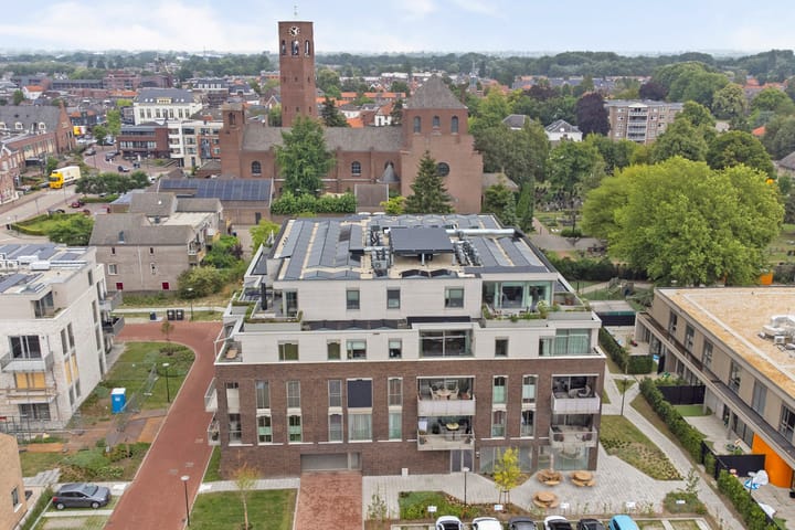 Photo 31 of St. Theresiastraat 63