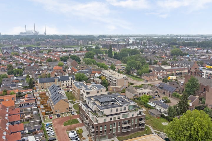 Photo 33 of St. Theresiastraat 63