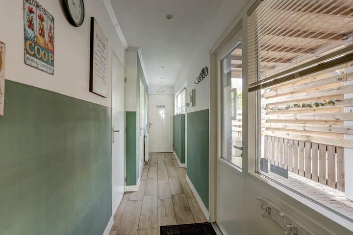 Photo 10 of Hoofdkanaal WZ 104