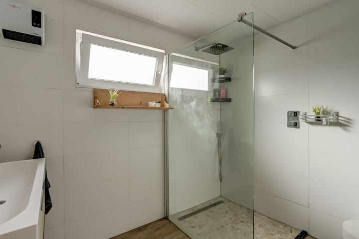 Photo 13 of Hoofdkanaal WZ 104