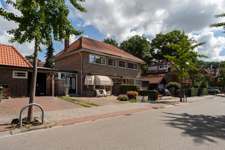 Foto 5 van De Genestetlaan 4