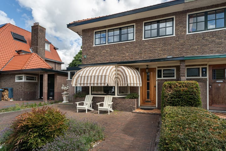 Foto 8 van De Genestetlaan 4