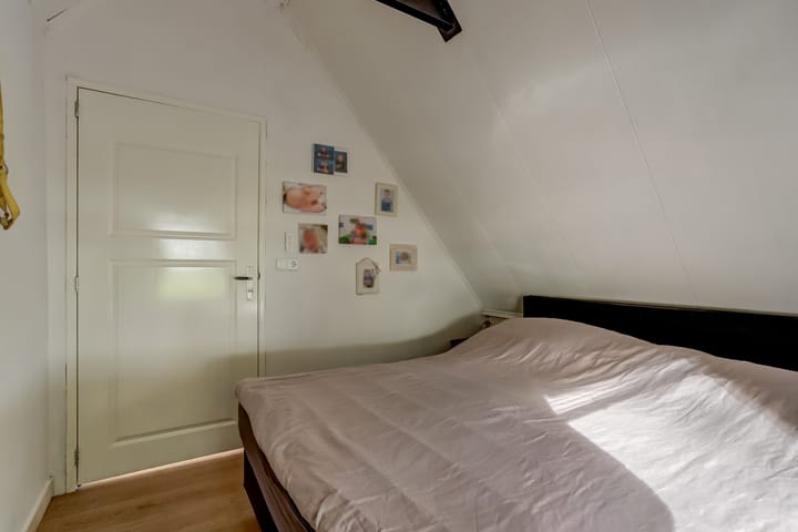 Photo 21 of Hoofdkanaal WZ 104