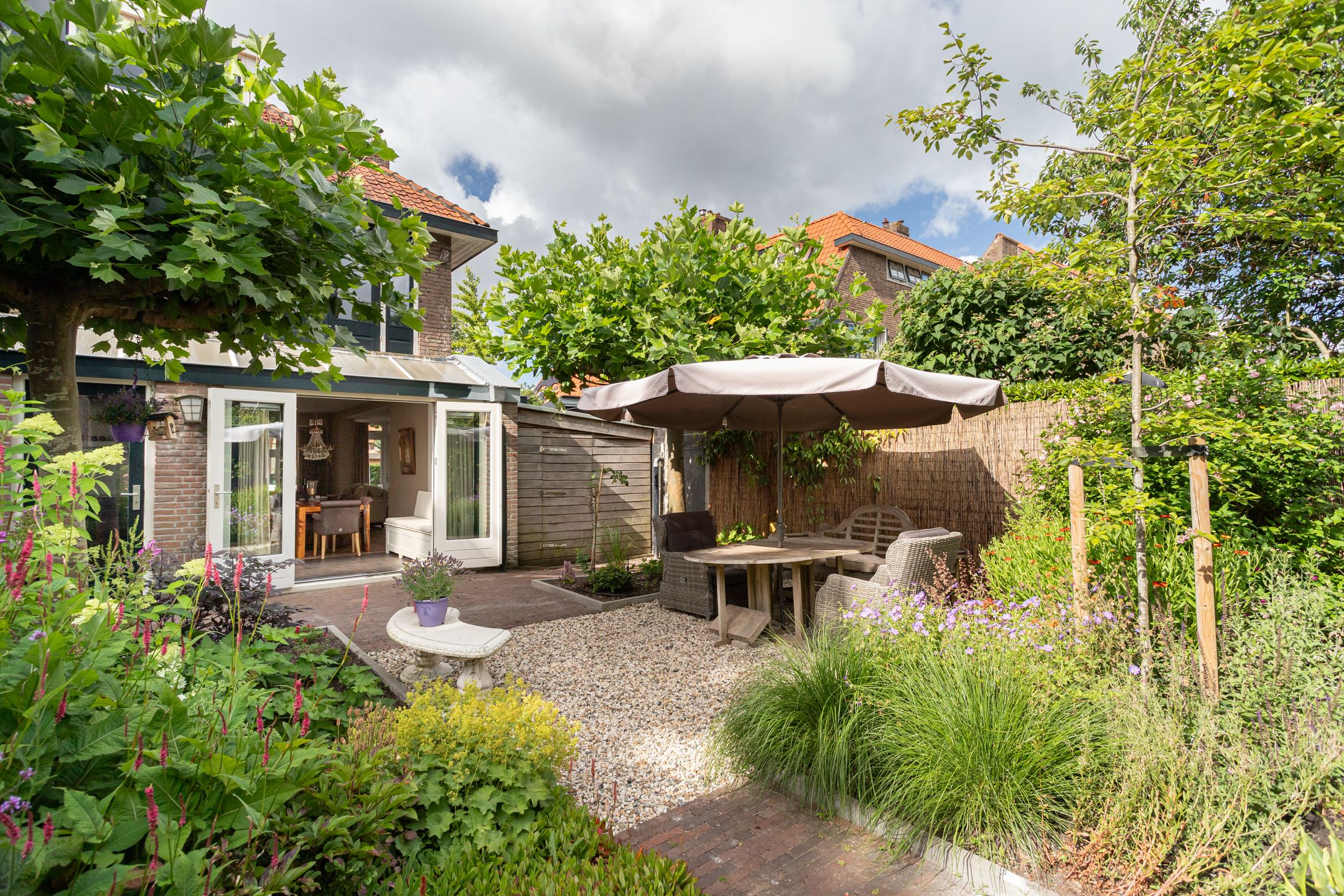 Foto 45 van De Genestetlaan 4