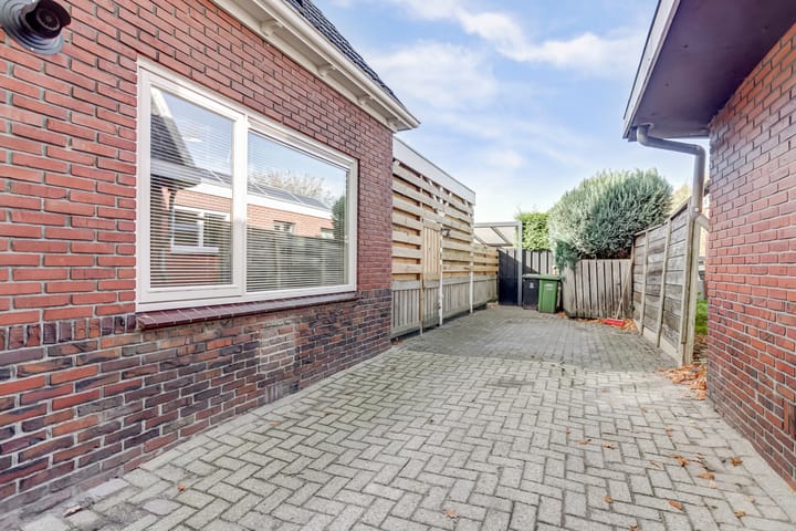 Photo 39 of Hoofdkanaal WZ 104