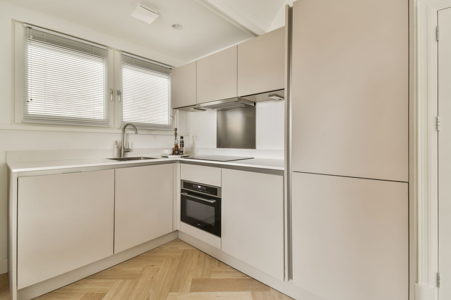 Foto 5 van Hemonystraat 17-E