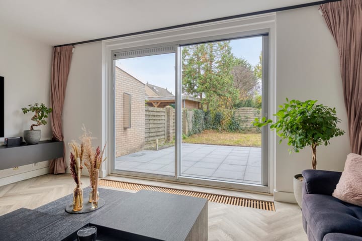 Foto 19 van Elvis Presleystraat 6