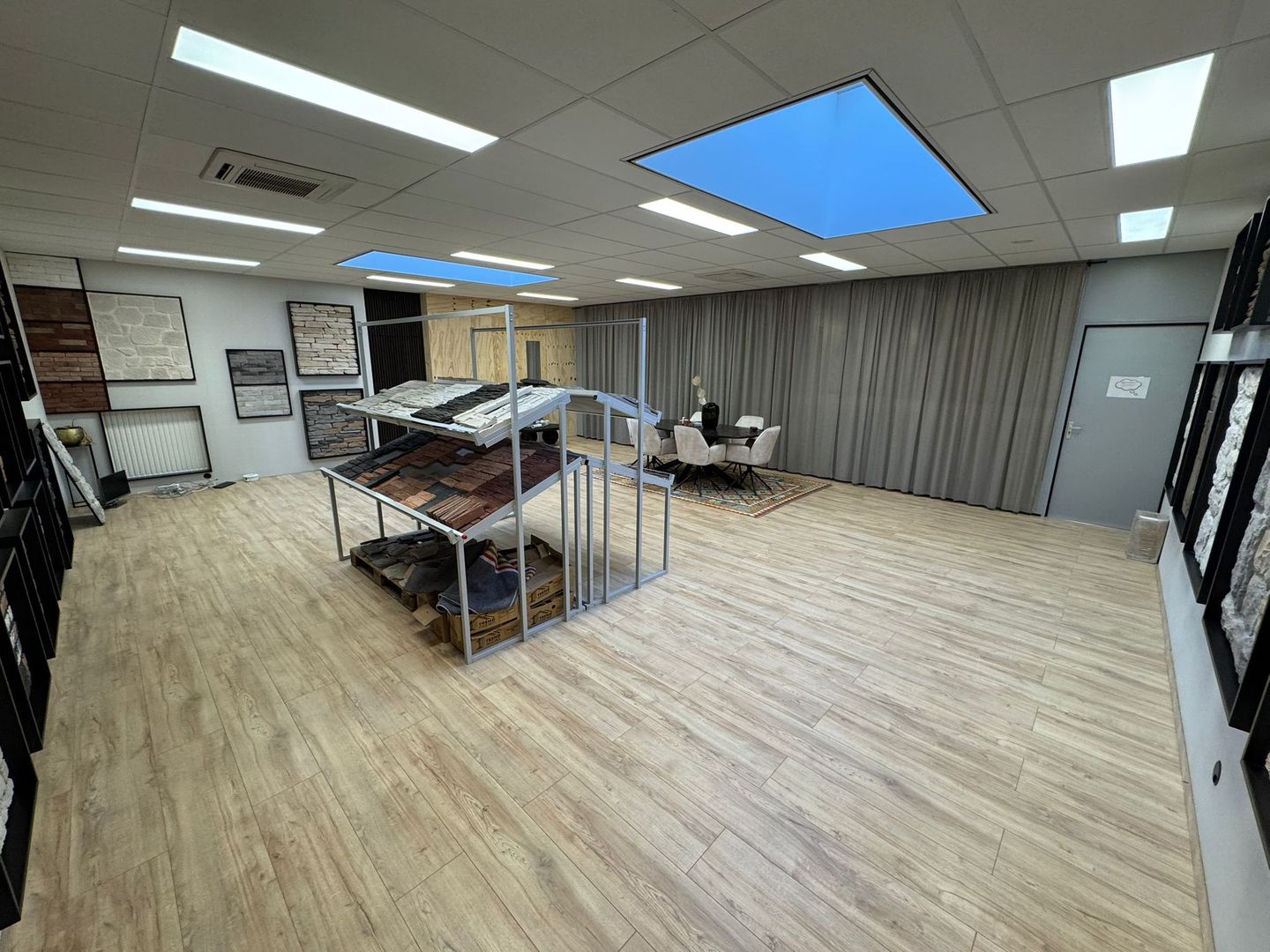 Bekijk foto 2 van Wageningselaan 50