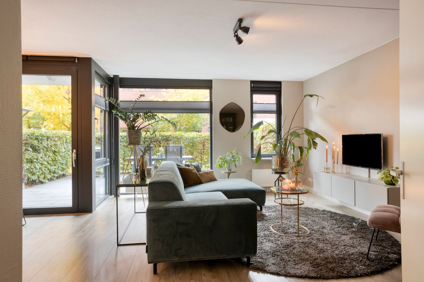 Photo 10 of S.L. Louwesstraat 16