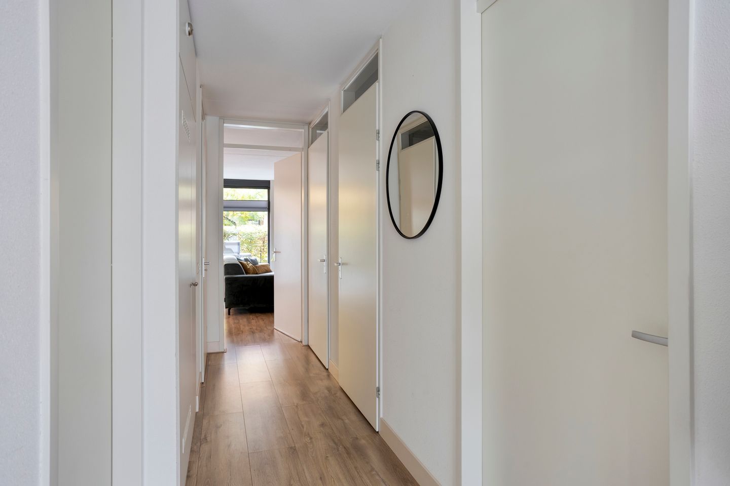 Photo 25 of S.L. Louwesstraat 16
